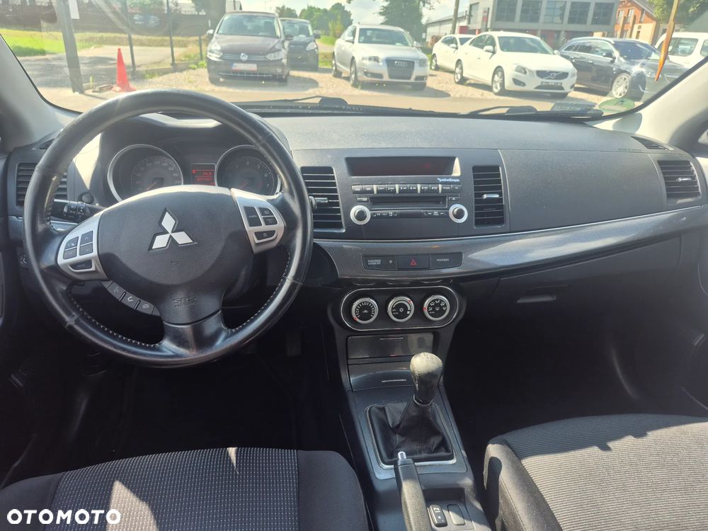 Mitsubishi Lancer 1.8 Inform LPG - 14