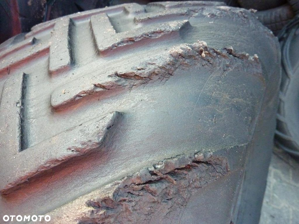 2x Opona używana 31x15.50-15 31x15.50R15 TRELLEBORG 200zł(szt.) W2790 - 5
