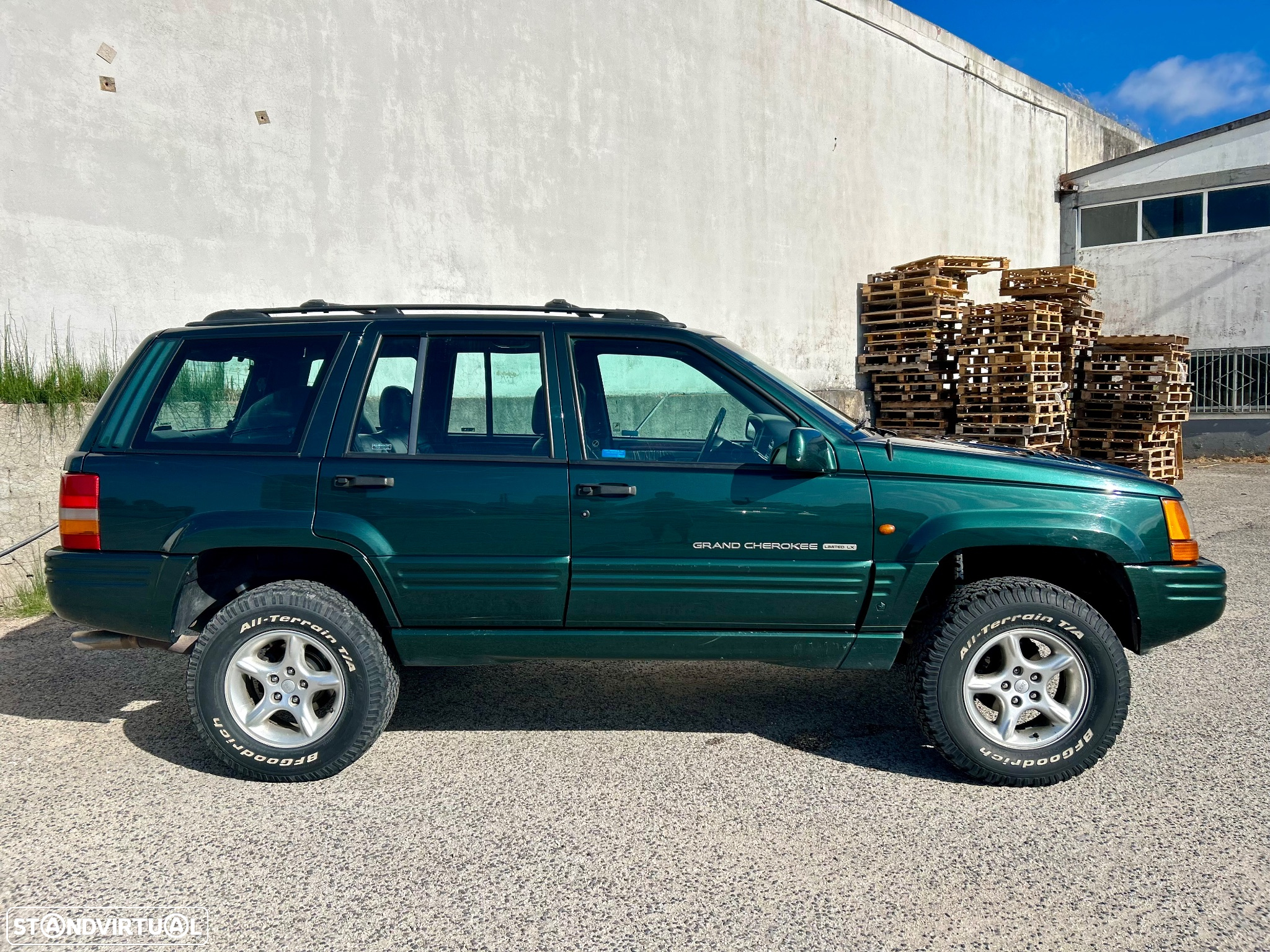 Jeep Grand Cherokee 5.9 LX - 9