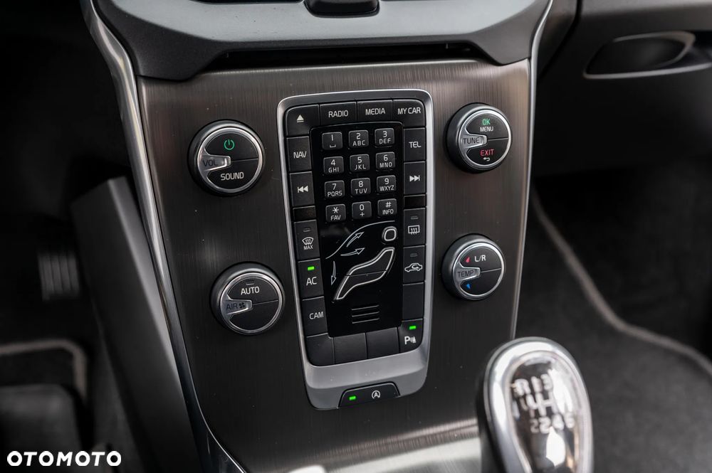 Volvo V40 D2 Momentum - 32