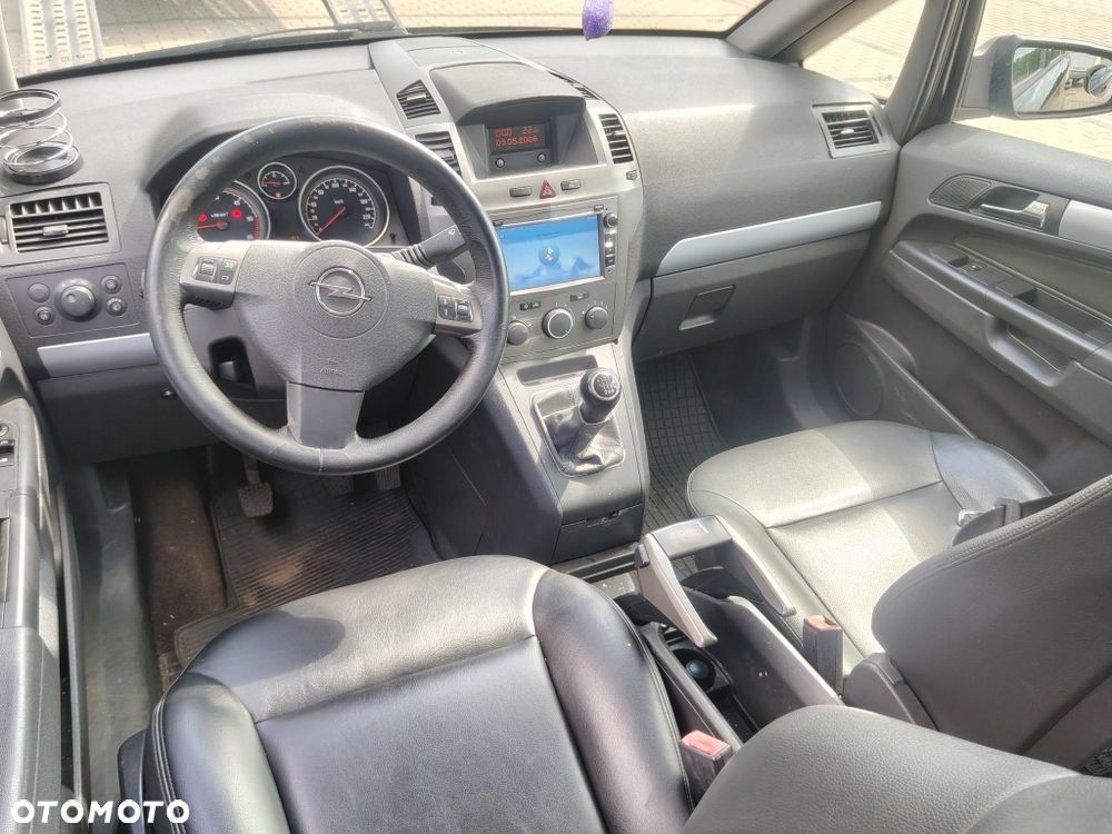 Opel Zafira - 7