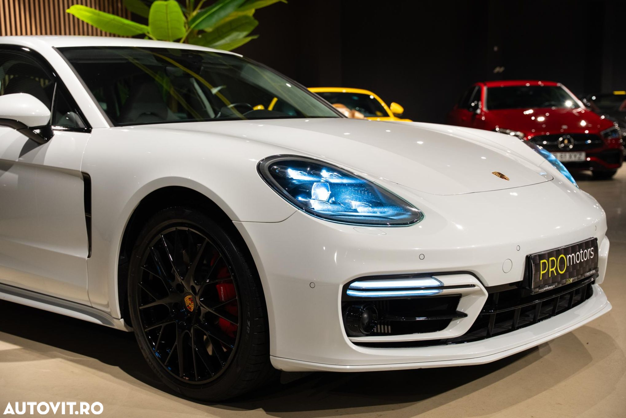 Porsche Panamera - 14