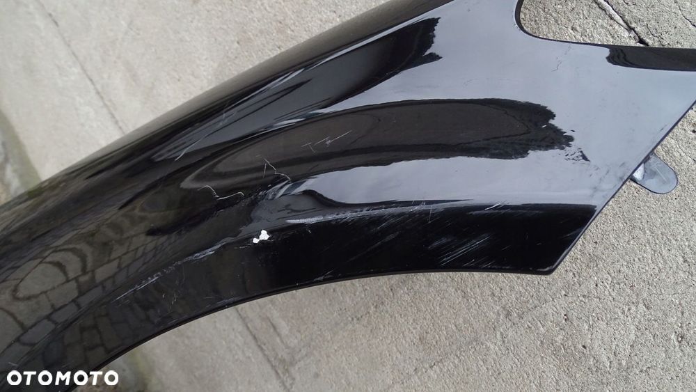 MERCEDES C-KLASA W205 - błotnik przedni prawy - 4