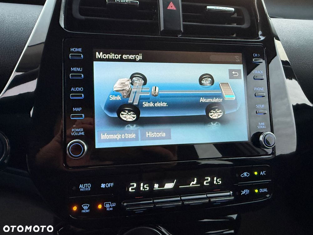 Toyota Prius 1.8 Hybrid Prestige - 16