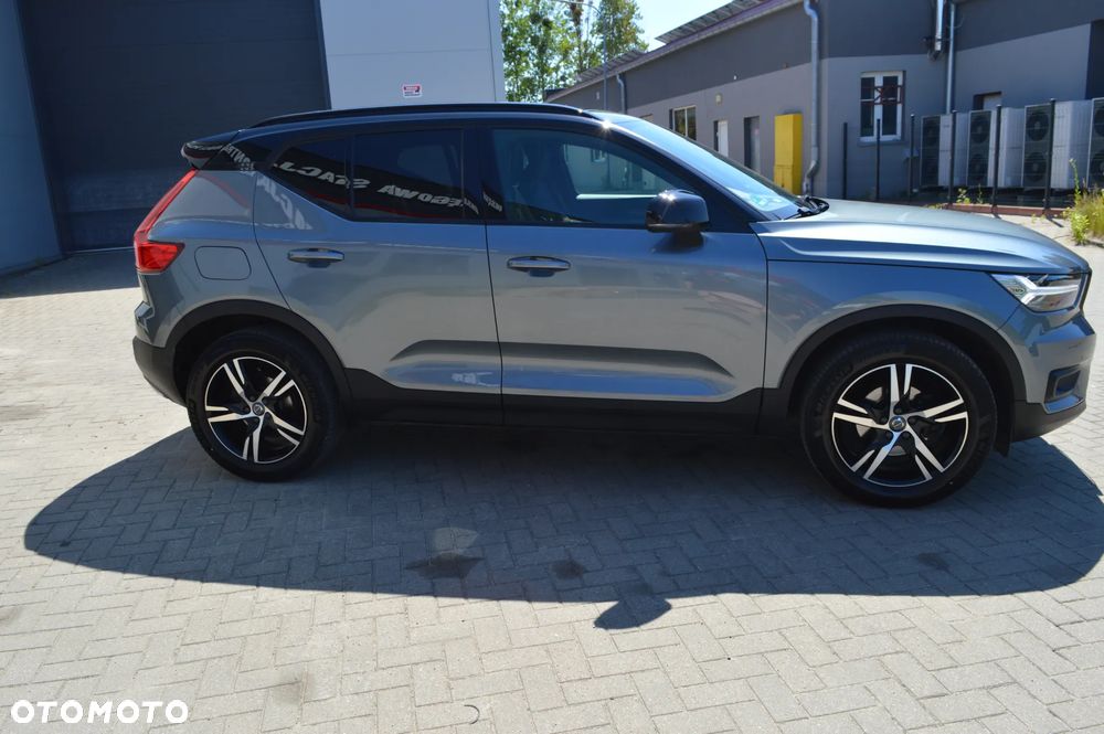 Volvo XC 40 T3 R-Design - 11