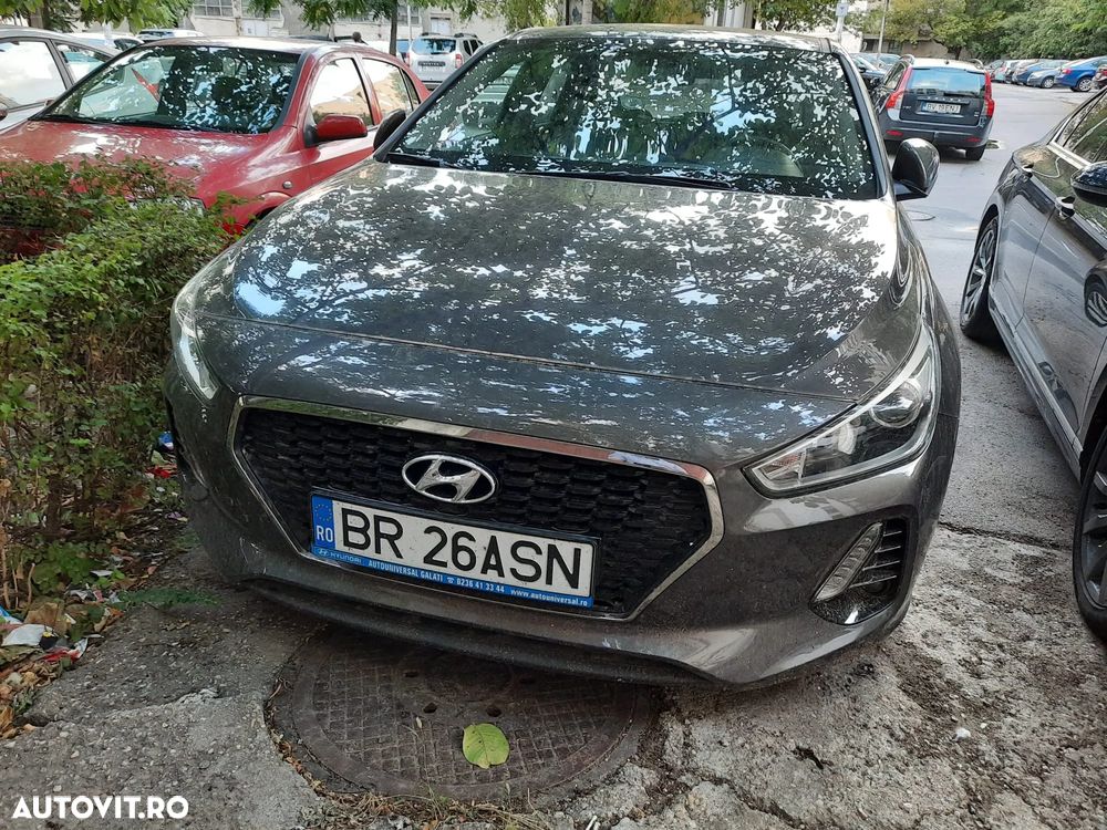 Hyundai i30 1.4 100CP 5DR M/T Highway+ - 1