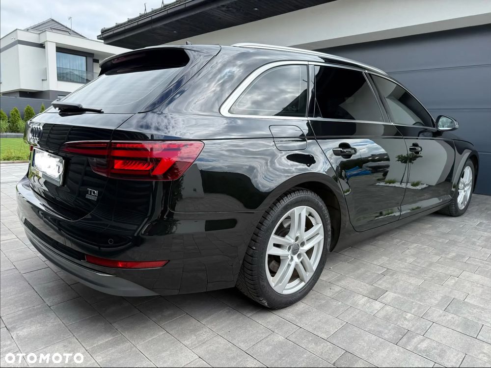 Audi A4 Avant 2.0 TDI Sport S tronic - 4