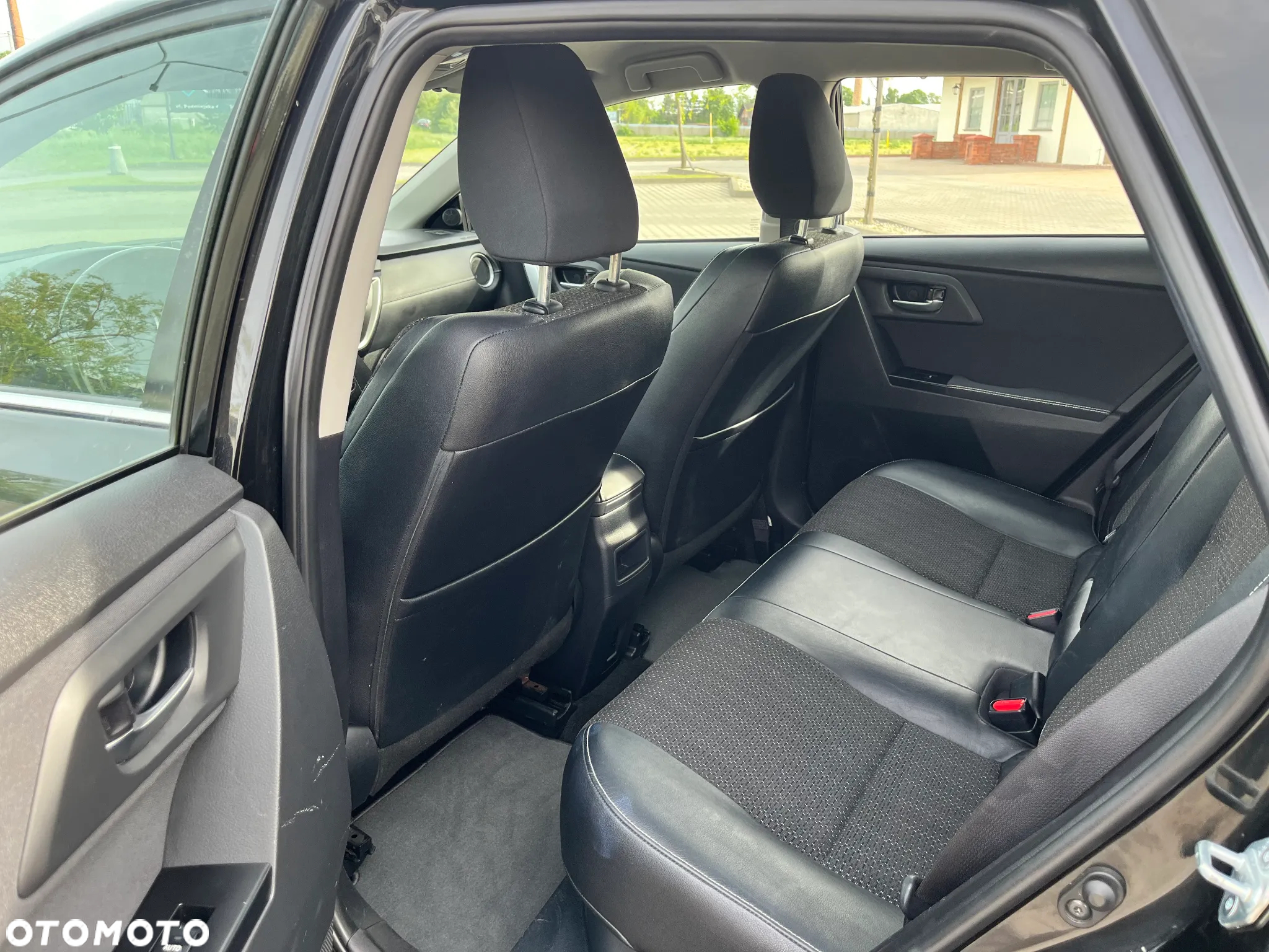 Toyota Auris 1.8 HSD Prestige NAVI - 22