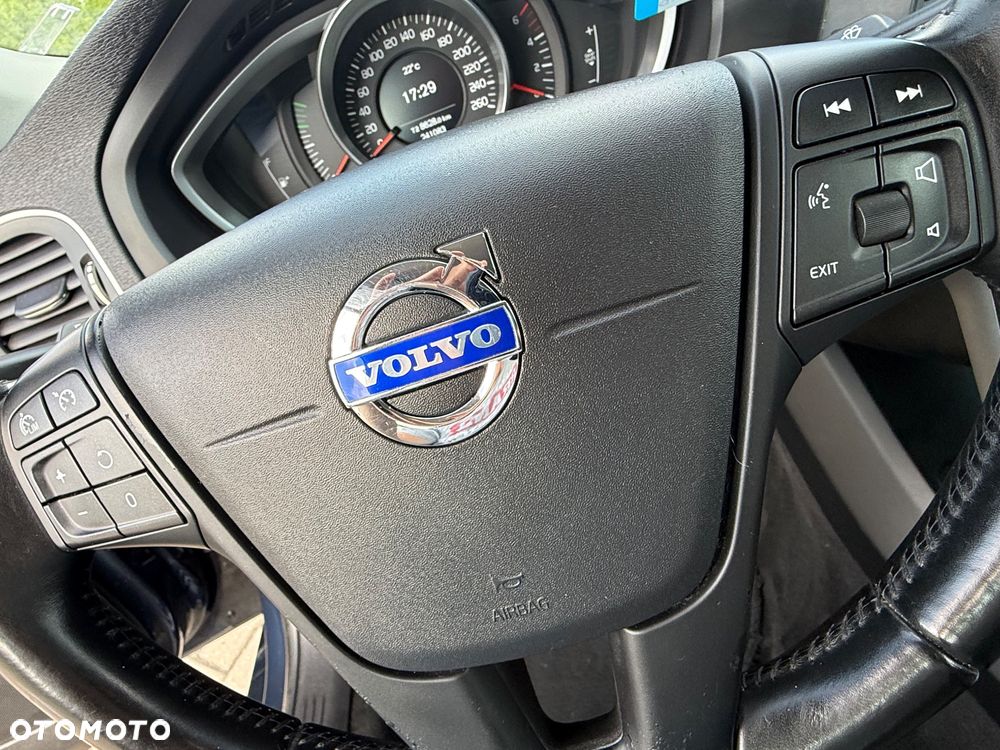Volvo V40 - 32