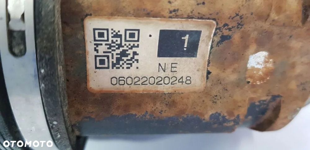 PÓŁOŚ LEWA TOYOTA RAV4 III 06-12R 2.2 D4D DA51L - 8