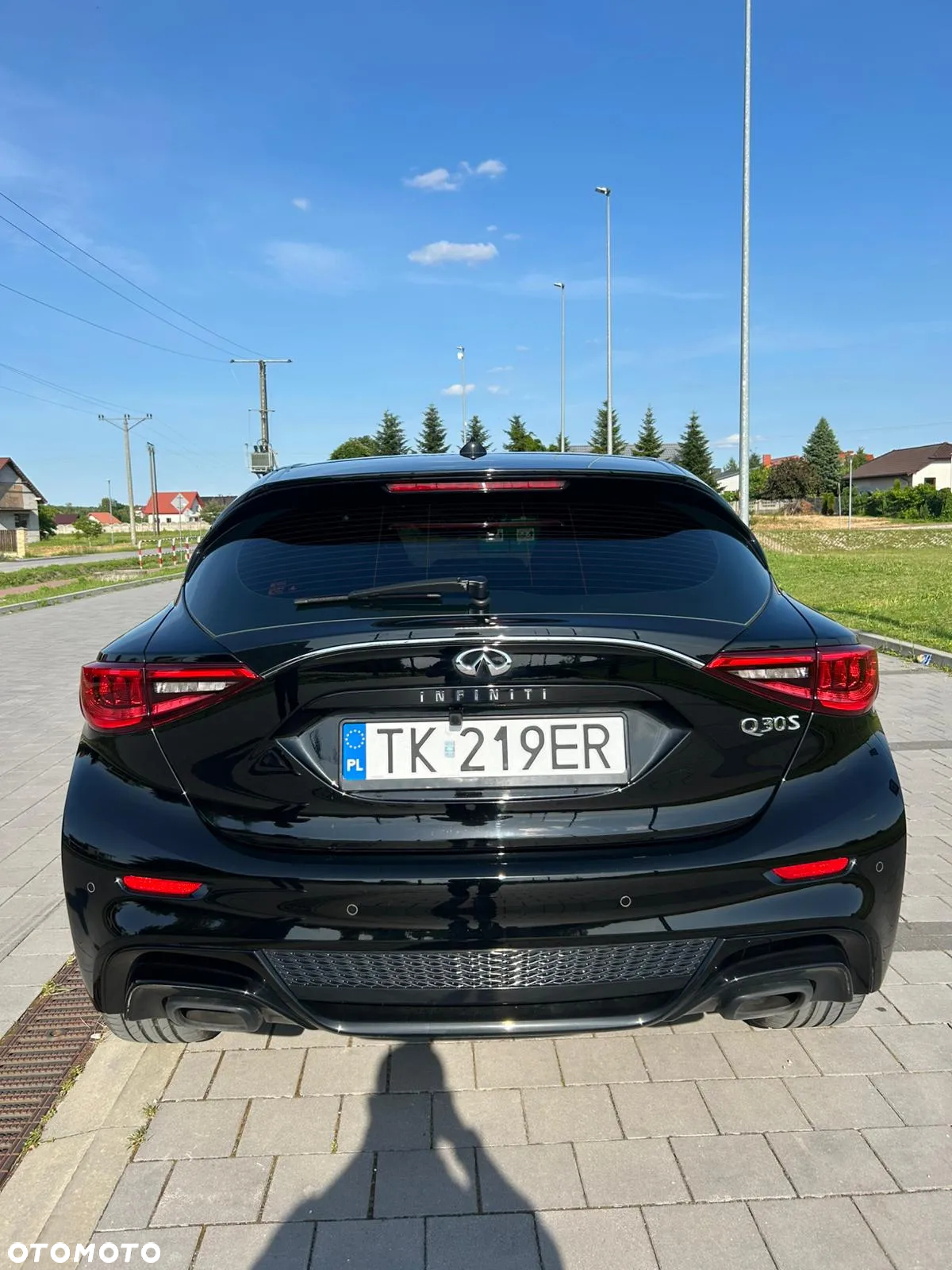 Infiniti Q30 - 14