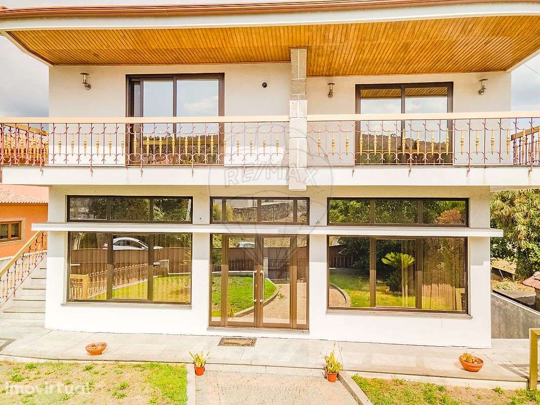 Moradia T8 para venda - Grande imagem: 2/37