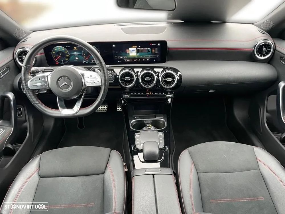 Mercedes-Benz CLA 250 e Shooting Brake AMG Line - 16