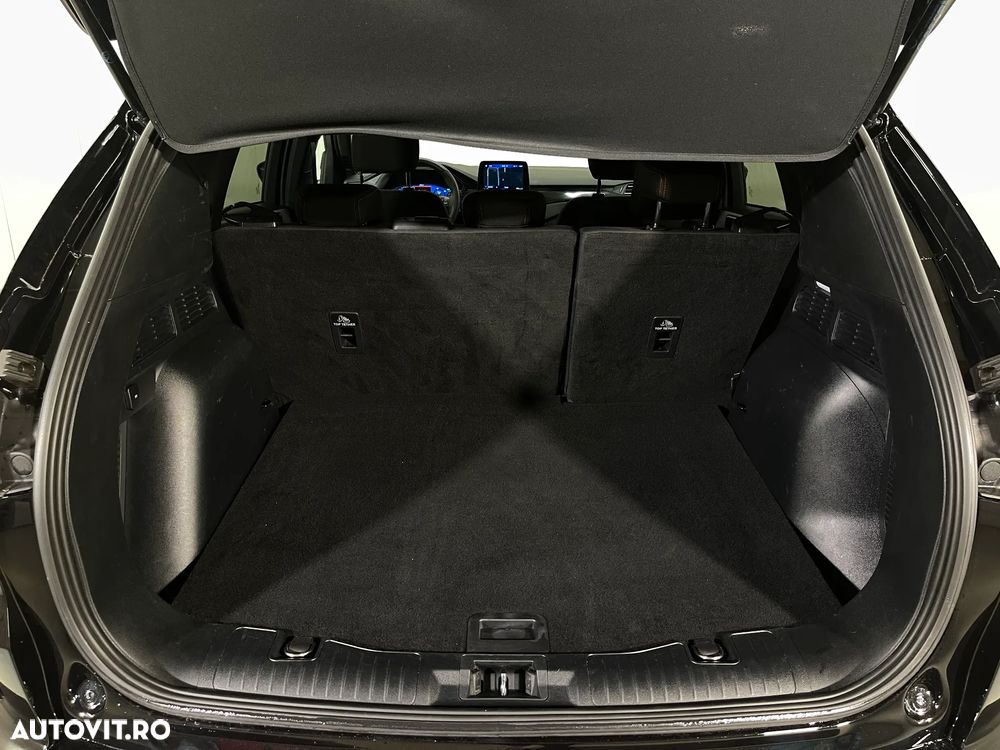 Ford Kuga 2.5 Duratec FHEV ST-LINE - 12