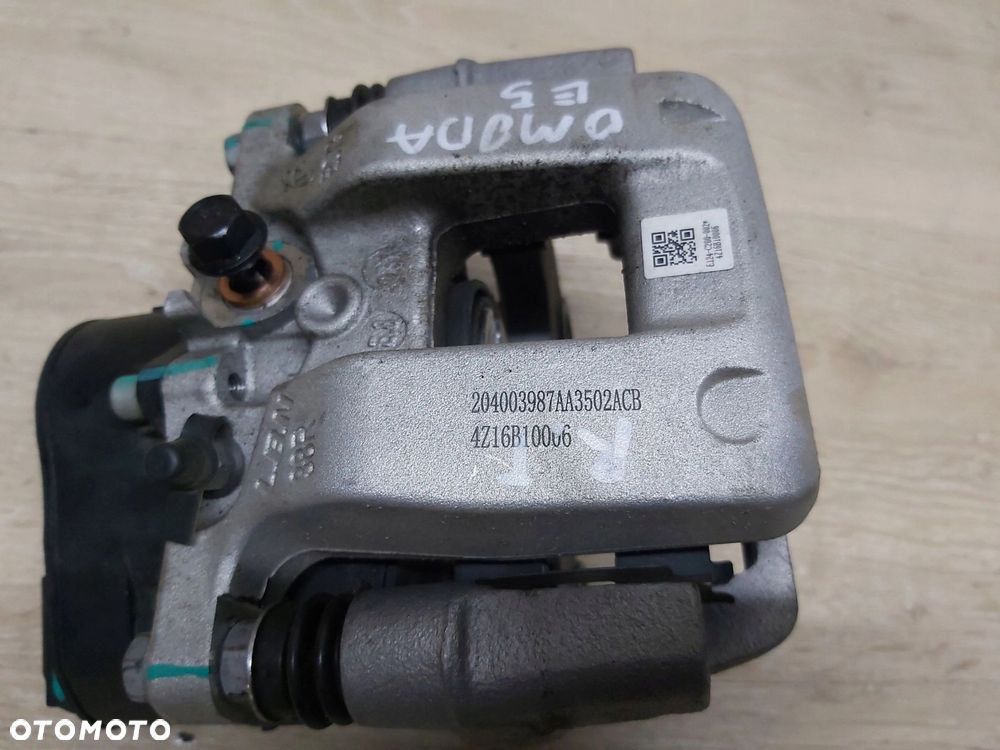 OMODA 5 E5 C5 zacisk prawy tył jarzmo 204003987AA - 5
