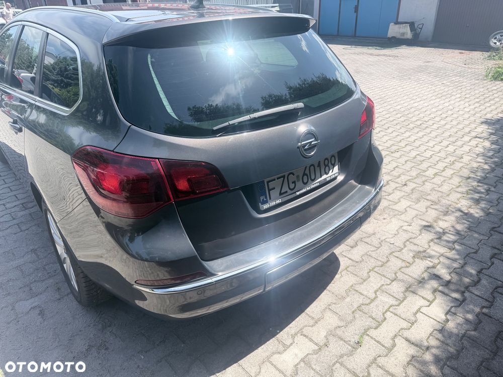 Opel Astra 1.6 T Sport - 8