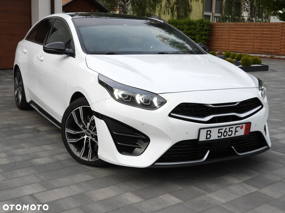 Kia ProCeed 1.5 T-GDI DCT7 OPF GT LINE - 17