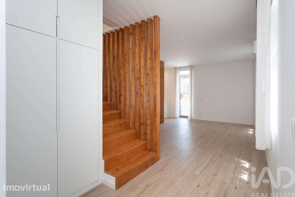 Apartamento T2 em Campolide - Grande imagem: 3/29