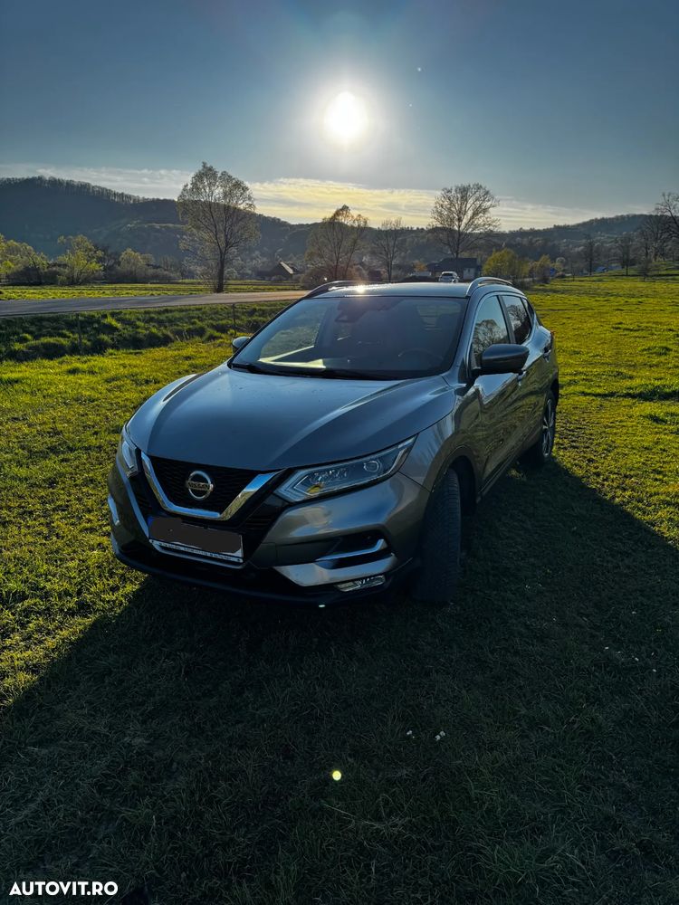 Nissan Qashqai 1.6 DCI Xtronic N-Connecta - 2