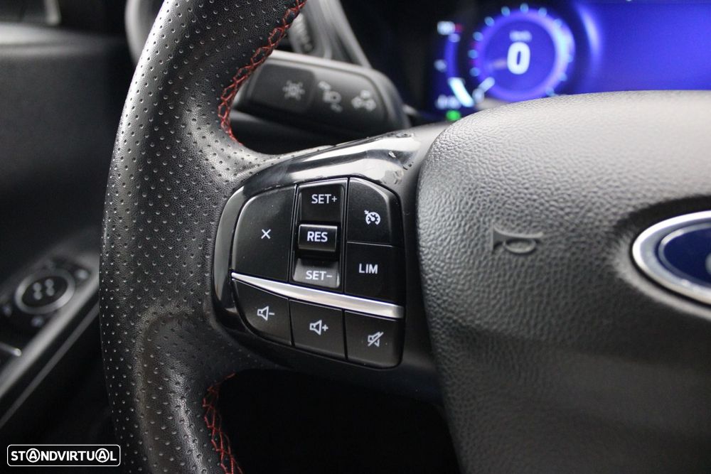 Ford Kuga 1.5 EcoBoost ST-Line - 11