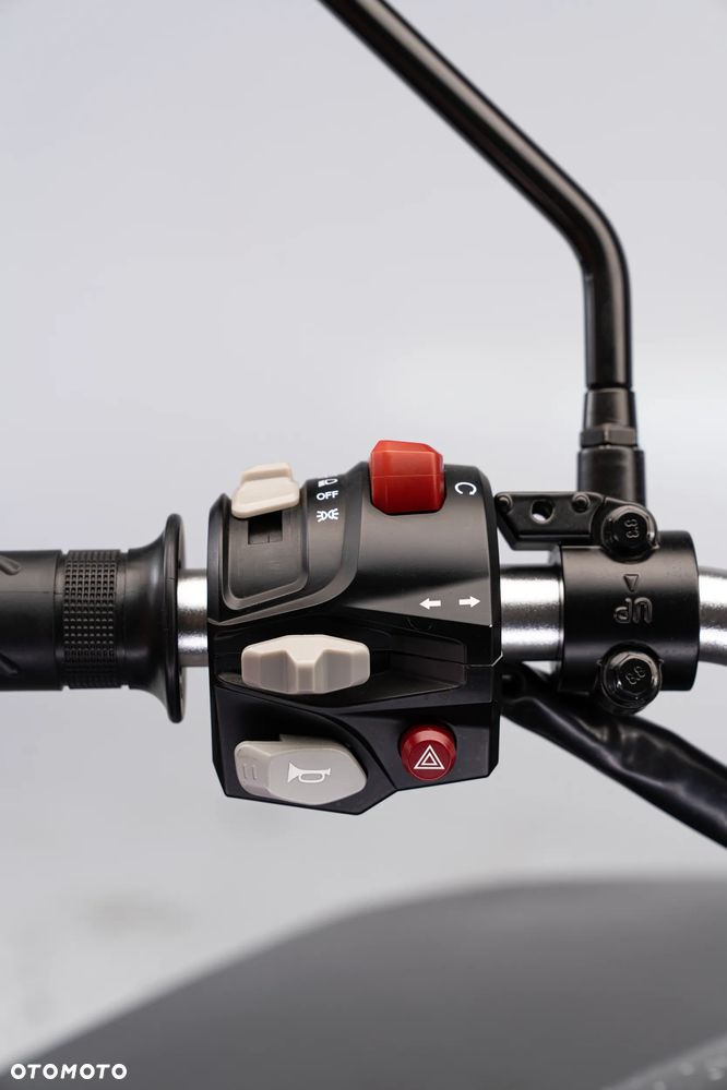 Benda Redstone 550 - 16