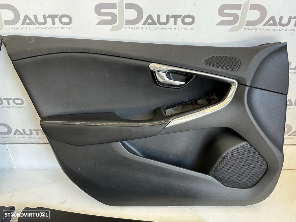 Farda / Quartela - Volvo V40 (R-Design) - 3