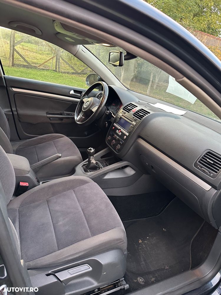 Volkswagen Jetta 1.9 TDI Comfortline - 5