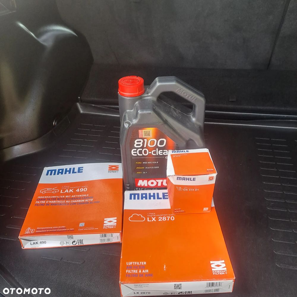 Toyota RAV4 Hybrid Premium 4x4 - 33