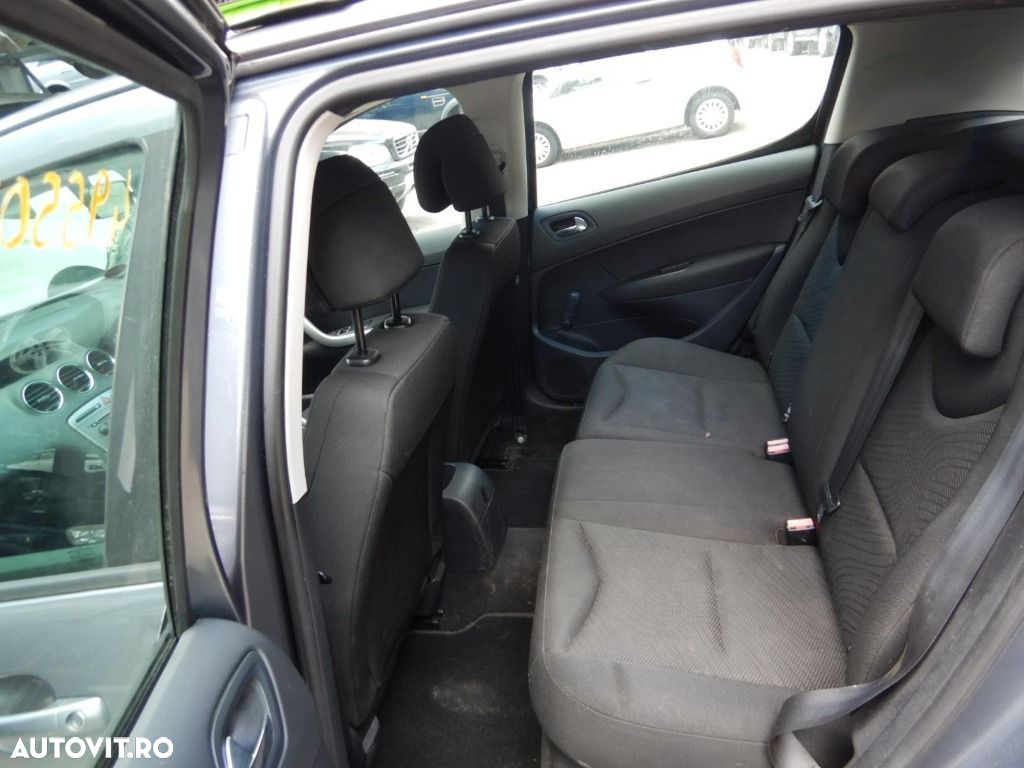 Aripa dreapta spate Peugeot 308 2008 HATCHBACK 1.4 i - 9
