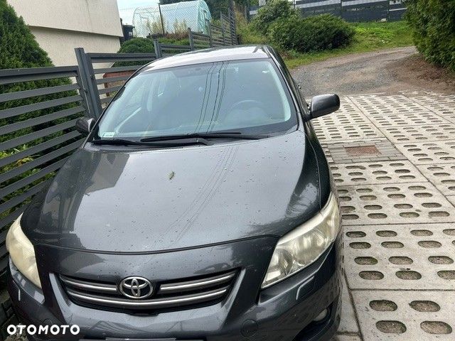 Toyota Corolla 1.6 VVT-i Luna - 1