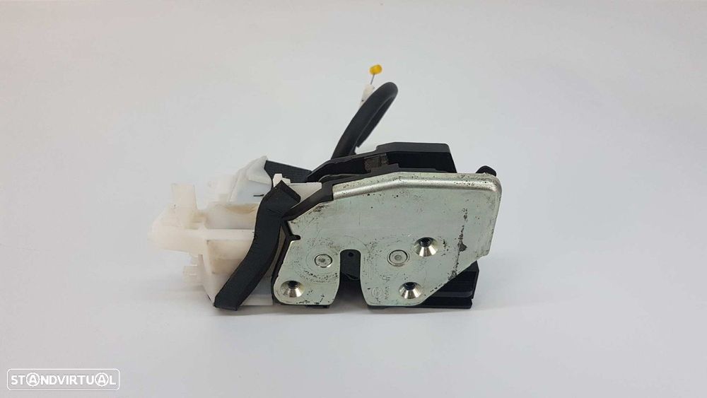 FECHADURA PORTA FRENTE DIREITA KIA CARENS ( ) CONCEPT - 5