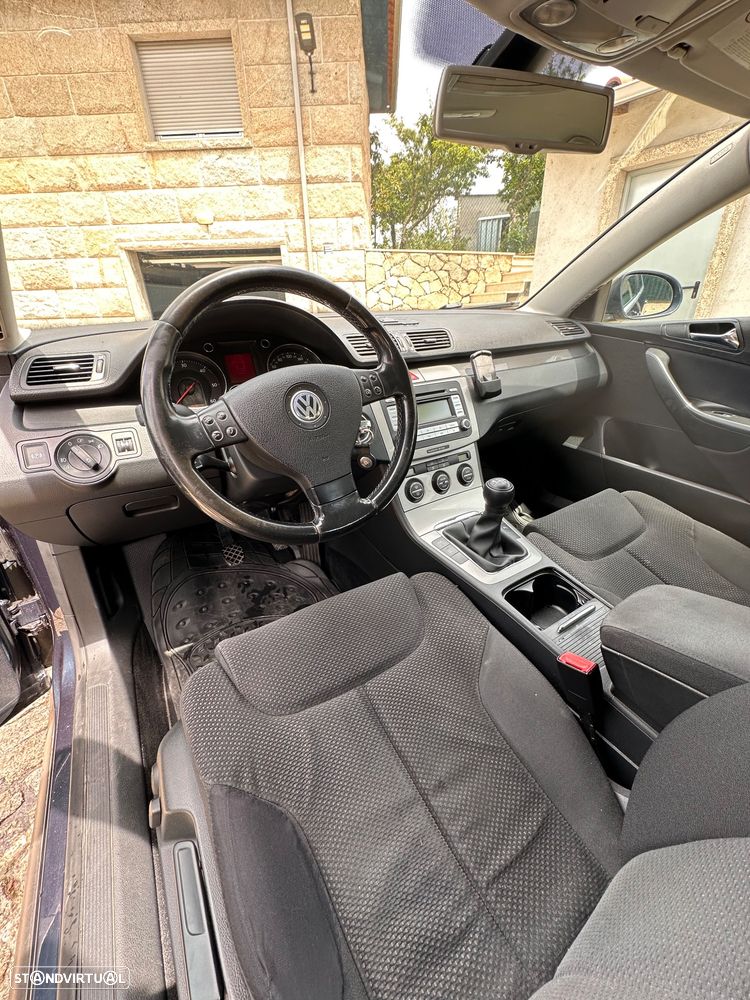 VW Passat - 17