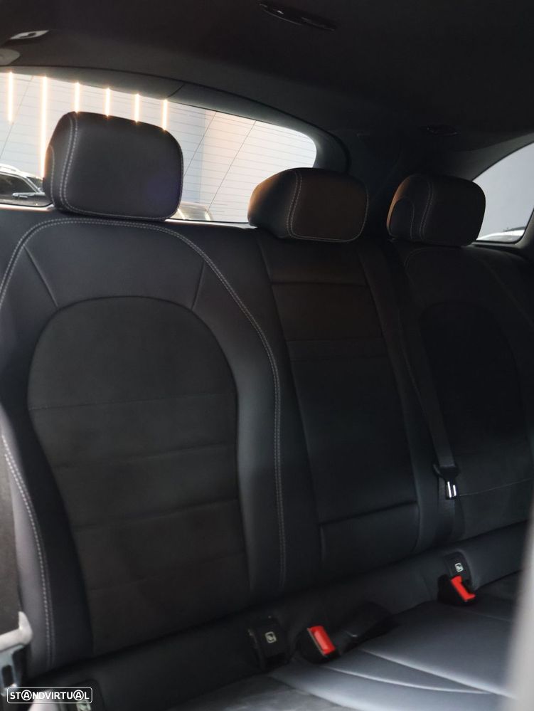 Mercedes-Benz GLC 250 d 4Matic 9G-TRONIC AMG Line - 9