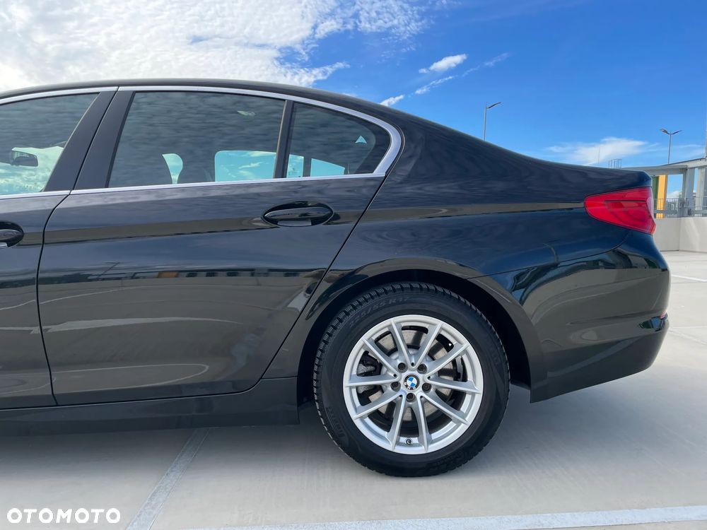 BMW Seria 5 530e Luxury Line sport - 14