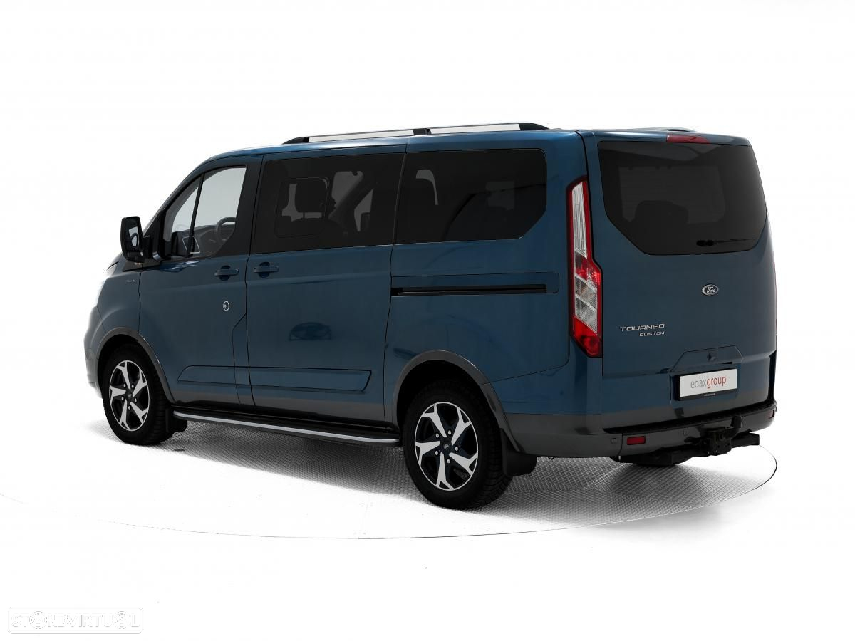 Ford Tourneo Custom - 4