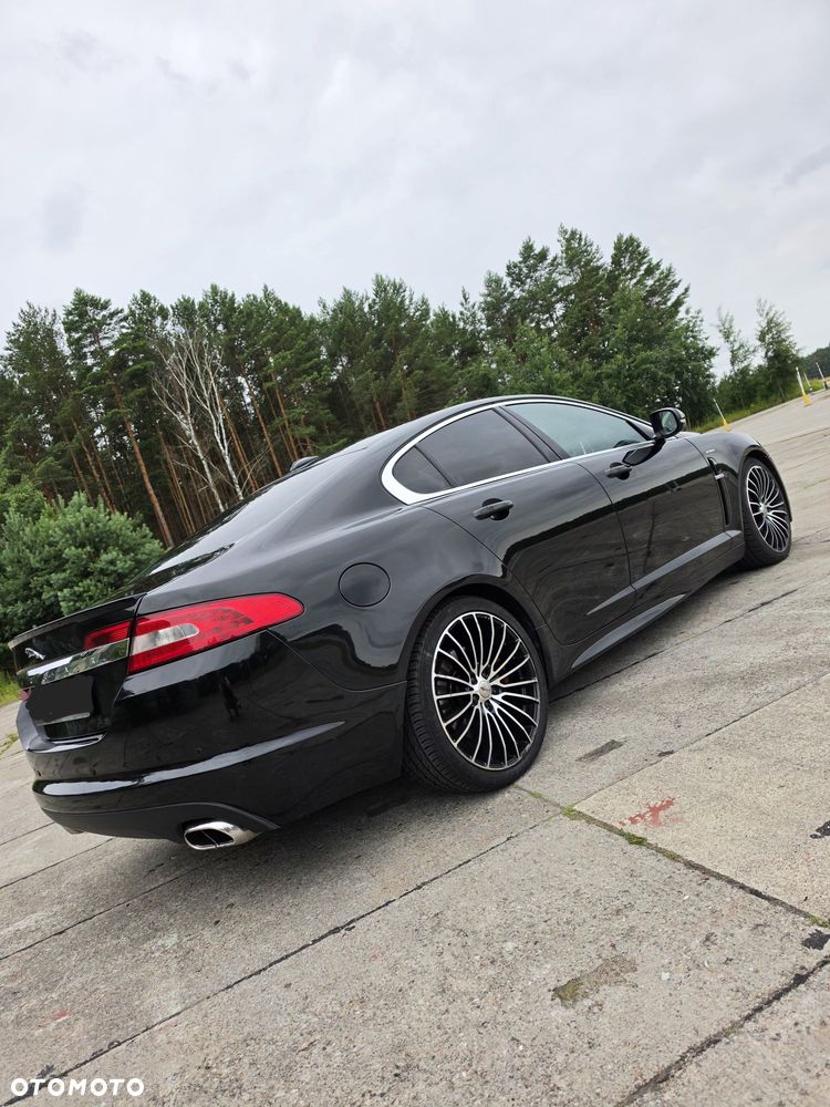 Jaguar XF - 2