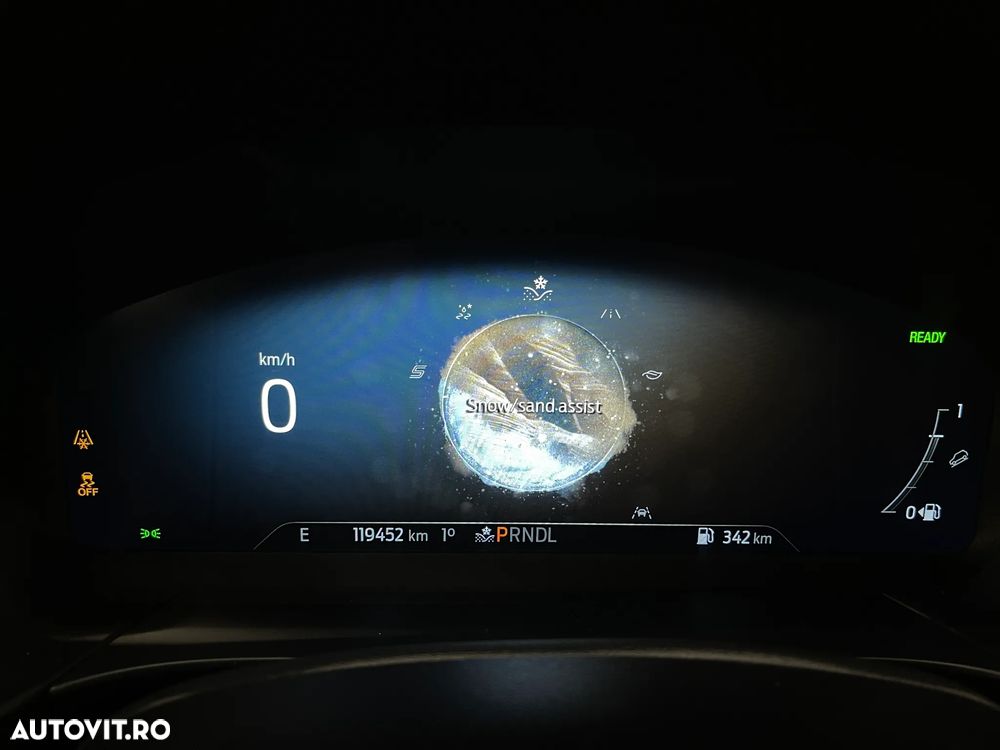 Ford Kuga 2.5 Duratec FHEV 4x4 ST-LINE X - 32