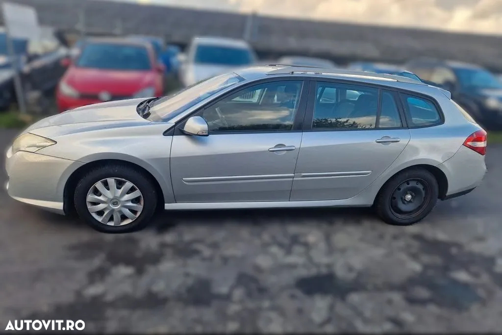 Dezmembrari / Dezmembrez RENAULT CLIO 2 SYMBOL - 3