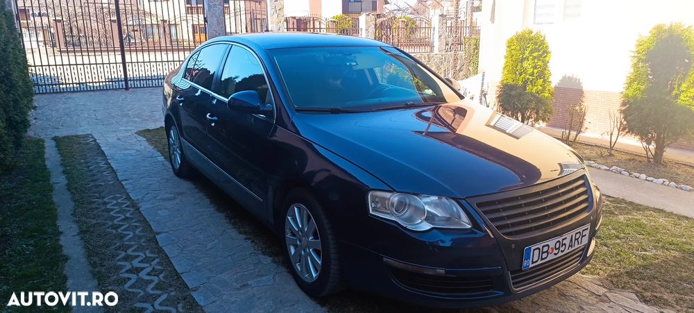Volkswagen Passat 2.0TDI Comfortline DPF Bluemotion Technology - 1