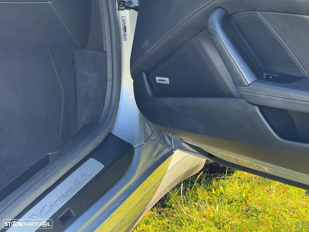 Porsche 911 (992) Carrera 4S PDK - 8