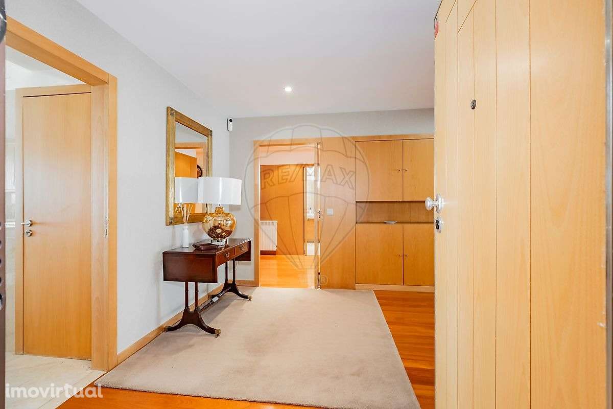 Apartamento T3 de luxo em frente ao tribunal - Braga - Grande imagem: 4/35