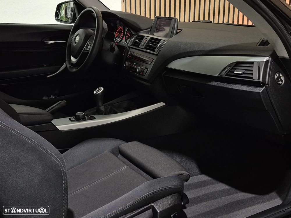 BMW 116 d EDynamics Line Sport - 24