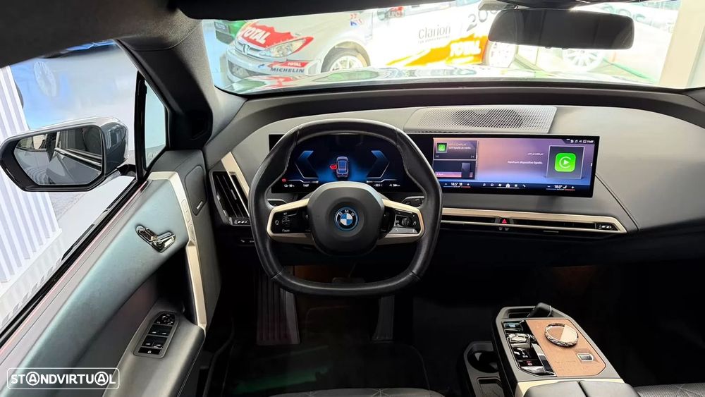 BMW iX xDrive 50 Pack Desportivo - 13