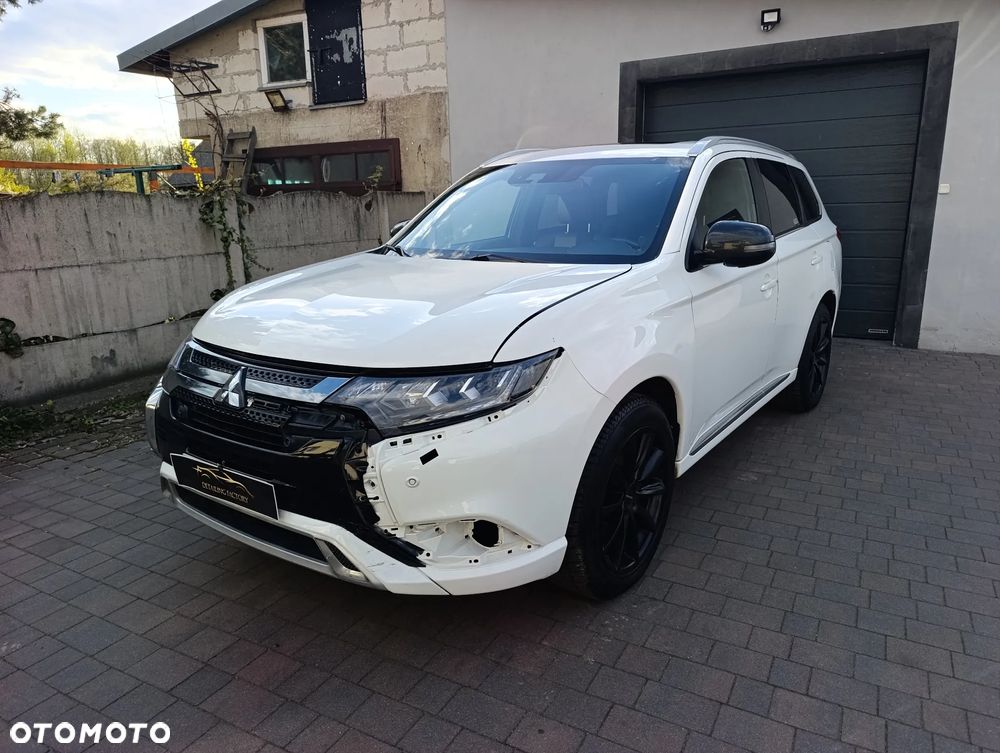 Mitsubishi Outlander 2.4 4WD Diamant+ - 1