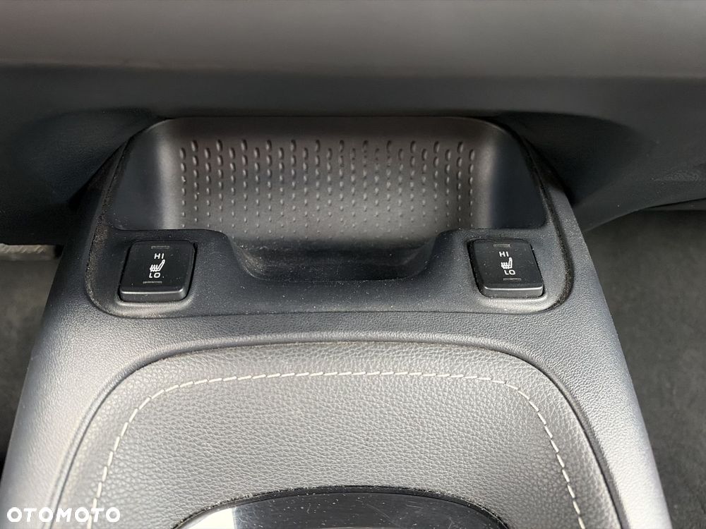 Toyota Corolla 1.8 Hybrid Comfort - 21