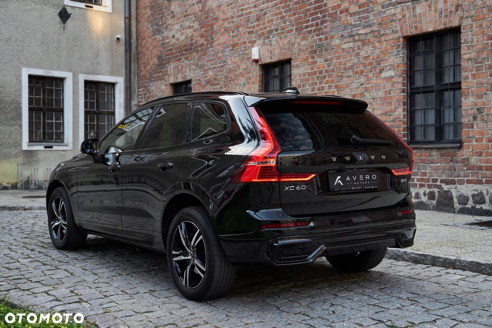 Volvo XC 60 B4 D R-Design - 11