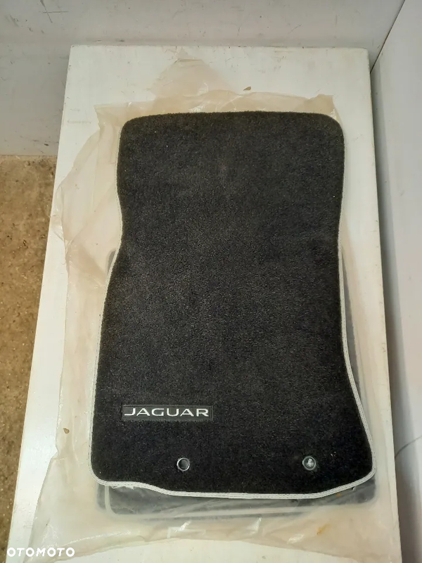 Jaguar XF X250 250 BX23 CX23 dywanik wykladziny dywaniki NOWE OEM