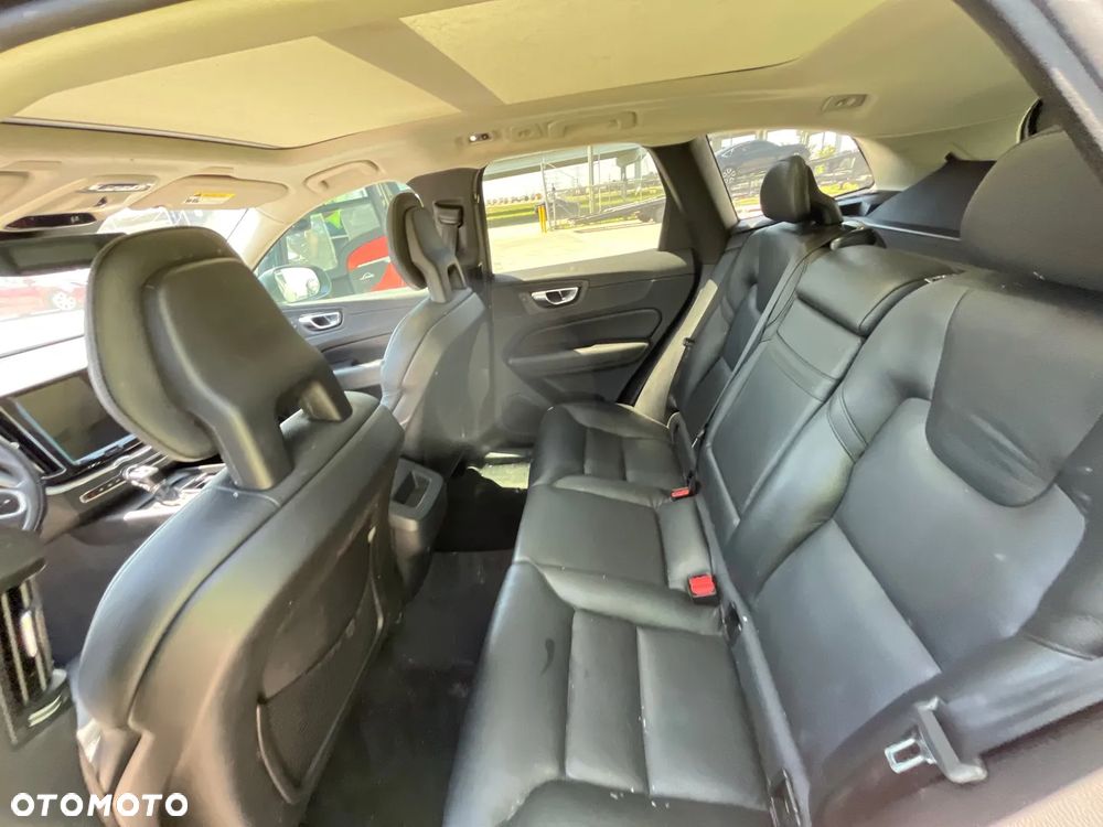 Volvo XC 60 T5 AWD Momentum - 16