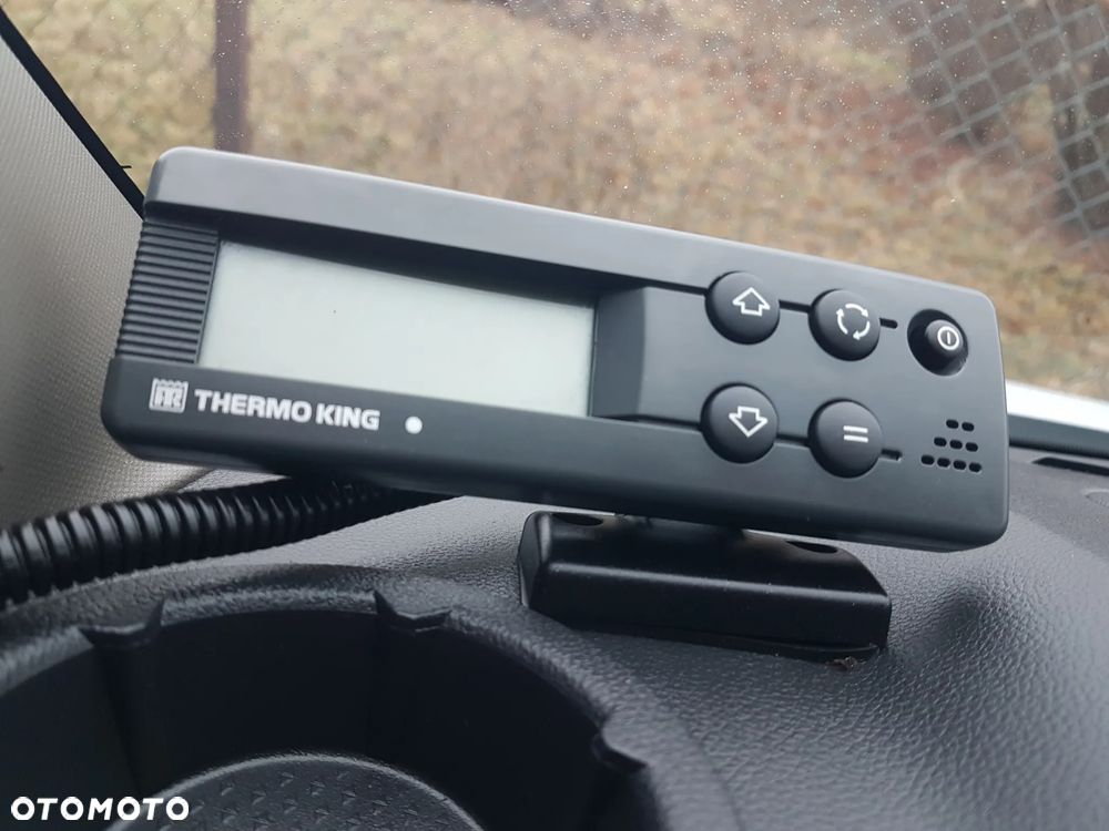 Renault MASTER 8EP CHŁODNIA MROŹNIA 4,22x2,10x2,01 IZOTERMA AGREGAT THERMO KING V-500 MAX GRZANIE ZASILANIE Z SILNIKA + ELEKTRYCZNE KRAJOWY - 24