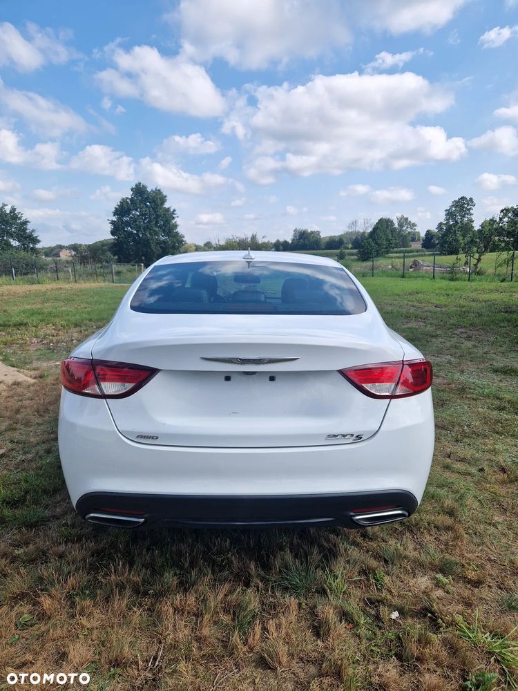 Chrysler 200 - 2